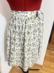 Zavinovací sukně skládaná - květy s motýly