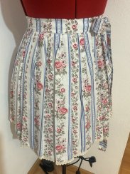 Zavinovací sukně skládaná - růžičky a modrý proužek