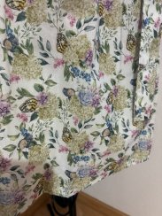 Zavinovací sukně skládaná - květy s motýly