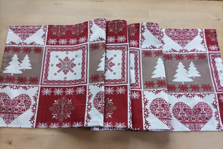 Běhoun  na stůl- vánoční patchwork