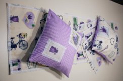 Běhoun a prostírání na stůl - Provence styl