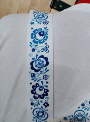 Pánské šle s potiskem -  folklor modré na bíle